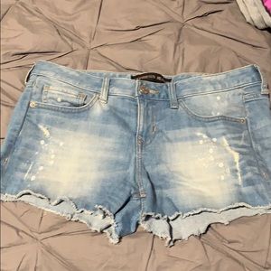 Super cute express jean shorts